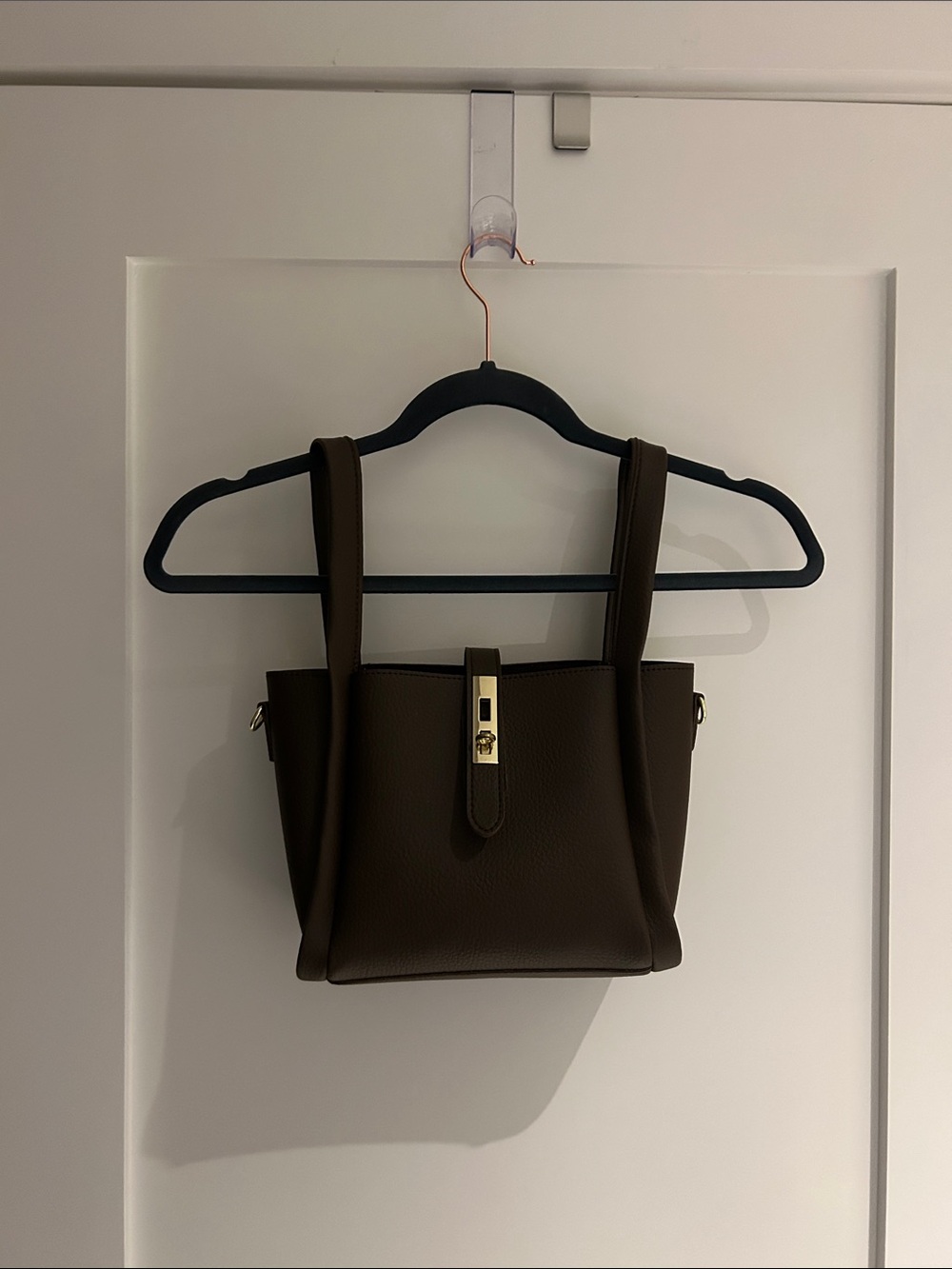 Classic Brown Leather Tote Bag - Elegant Everyday Handbag